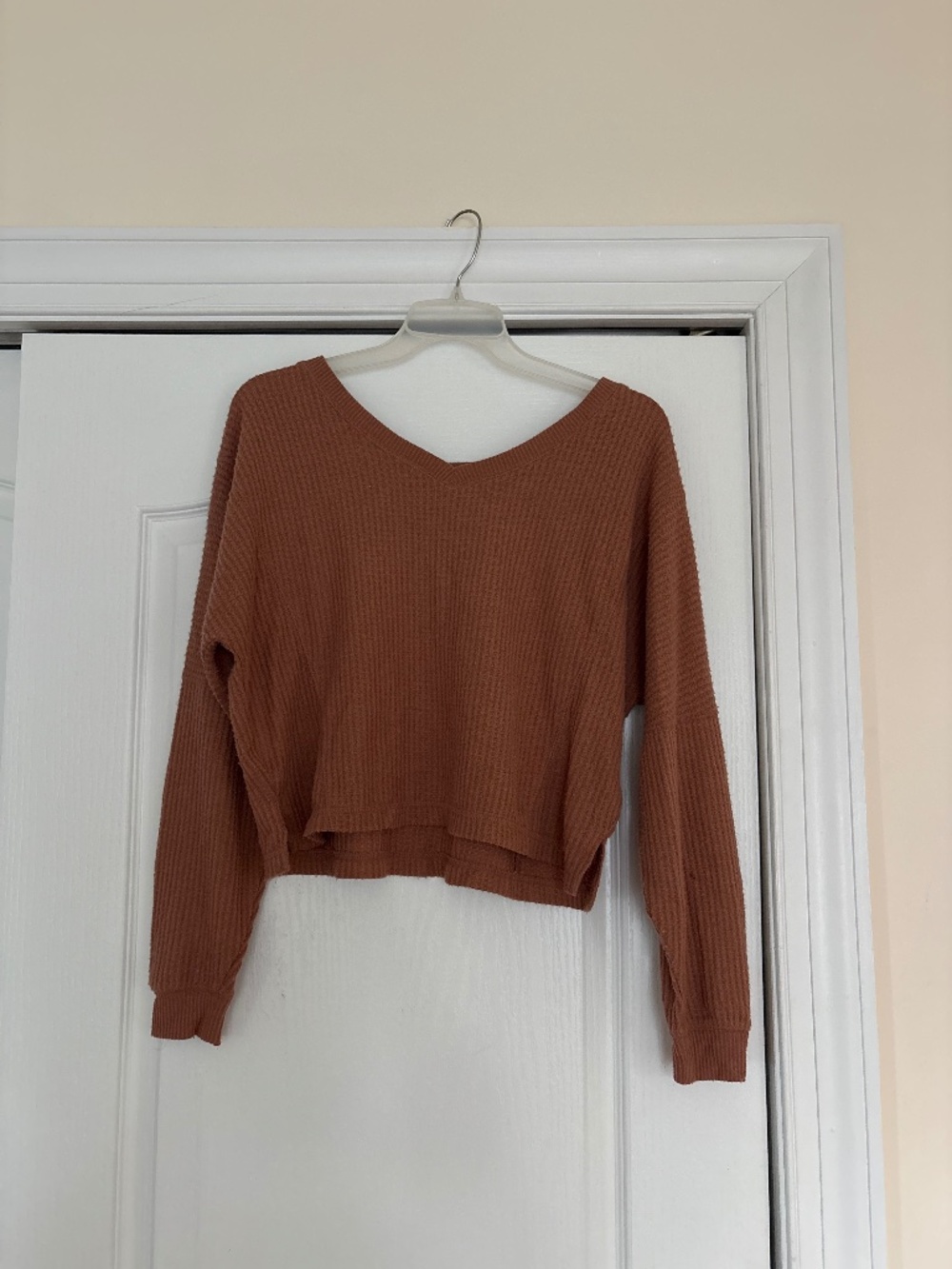Aeropostale Waffle Knit Cropped V-Neck Sweater Brown Rust Size S